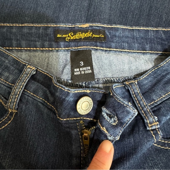 Southpole Women’s Rolled Cuff Medium Wash MidRise Stitch Design Stretch Jeans - Picture 5 of 6